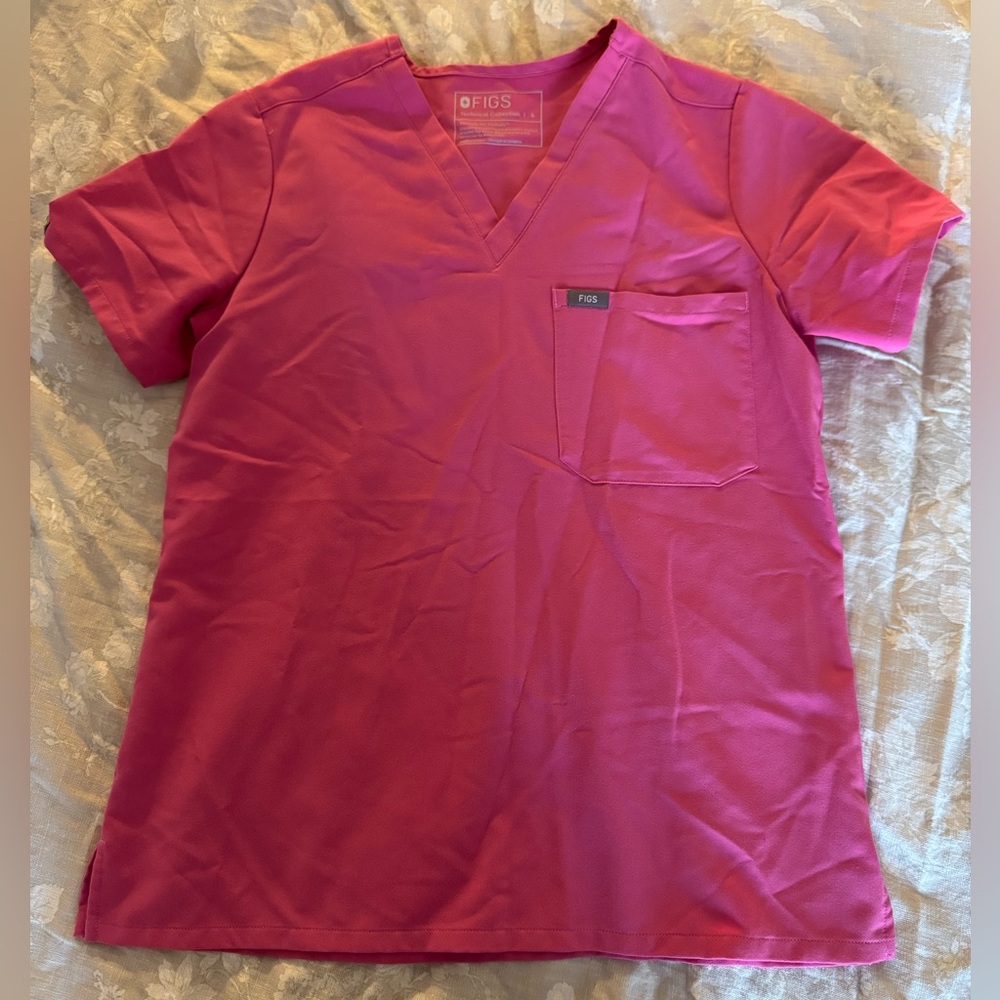 Figs pink scrub top
